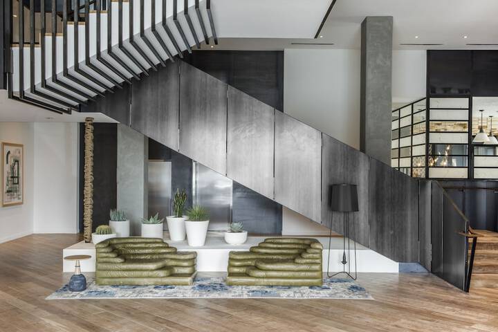 Kimpton Rowan Palm Springs Hotel by IHG