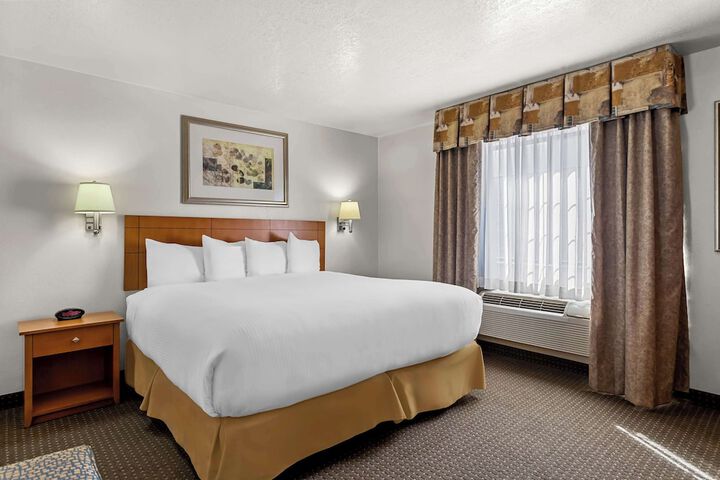 Room 30 of 40