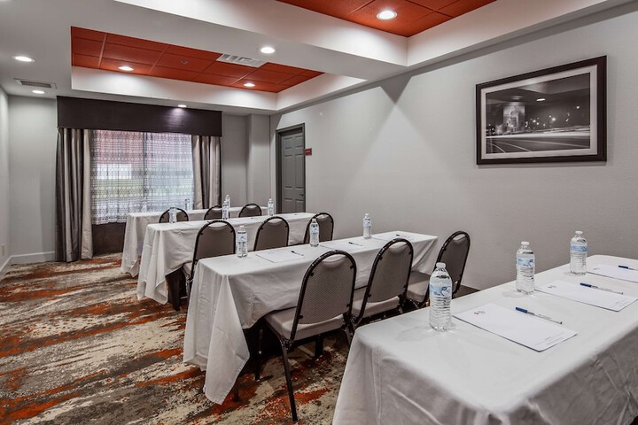 Comfort Inn & Suites Carrollton