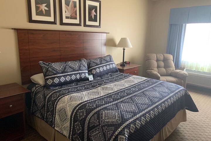 Room 17 of 37