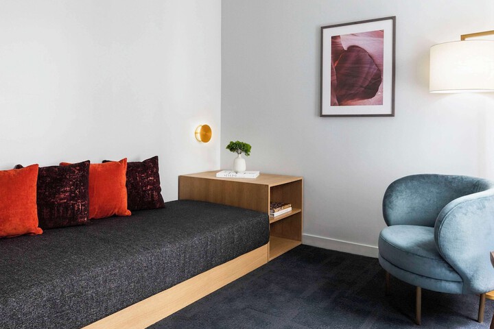 Room 30 of 60