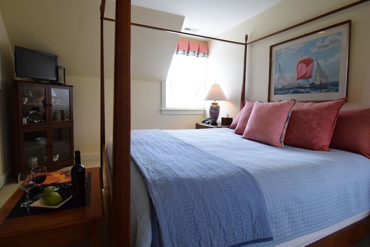Room 12 of 29