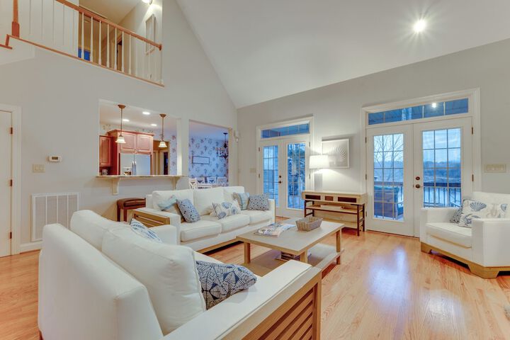 Waterfront Sherrills Ford Home w / Pool & Boat Dock