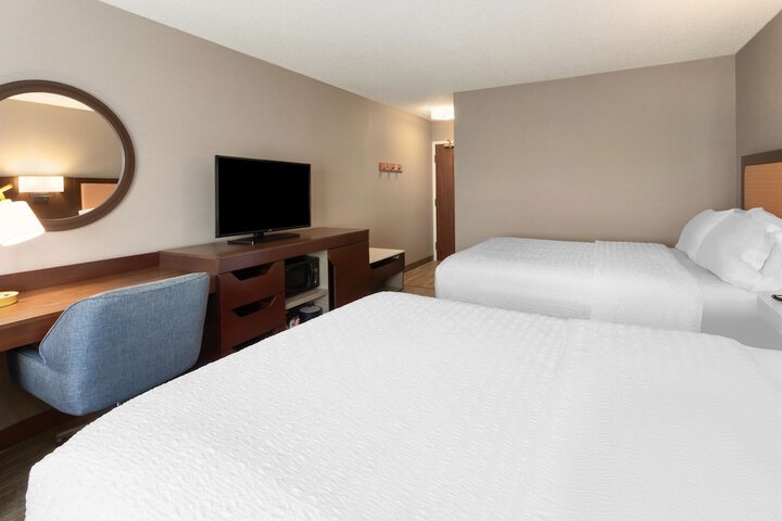 Room 14 of 30