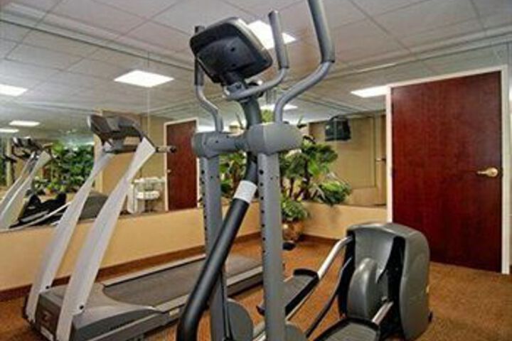 MainStay Suites