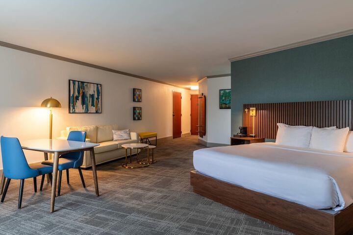 Comfort Inn & Suites Near Burke Mountain