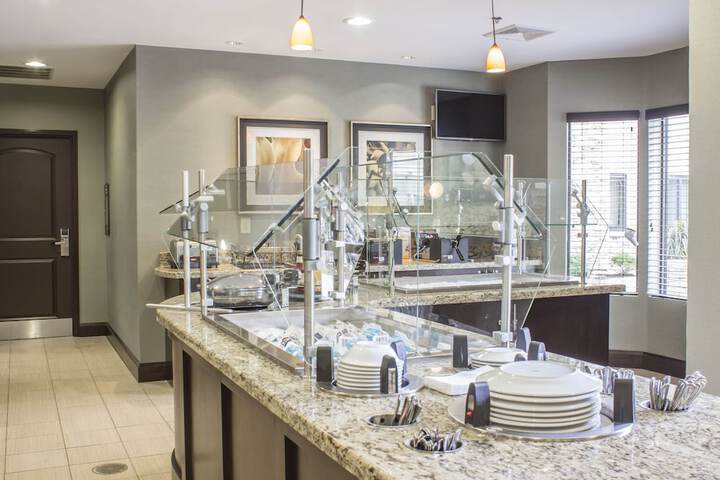 Staybridge Suites Jacksonville - Camp Lejeune Area by IHG