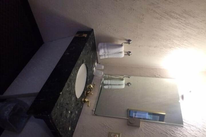Room 20 of 26