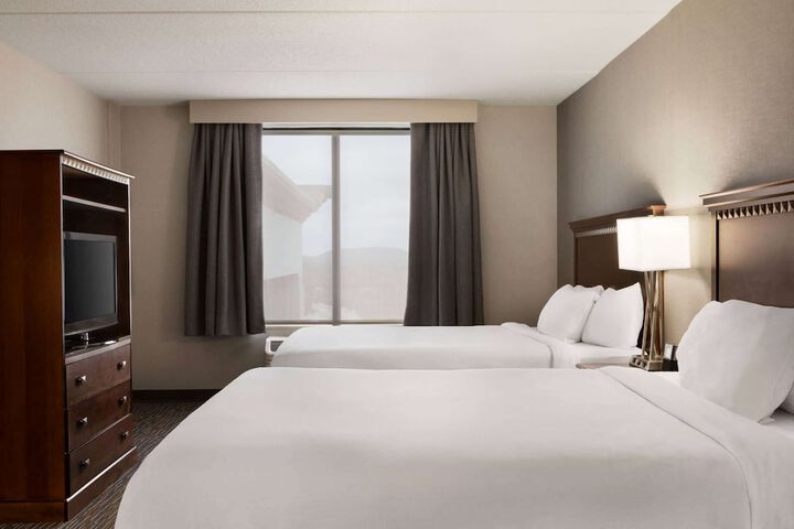 Room 28 of 46