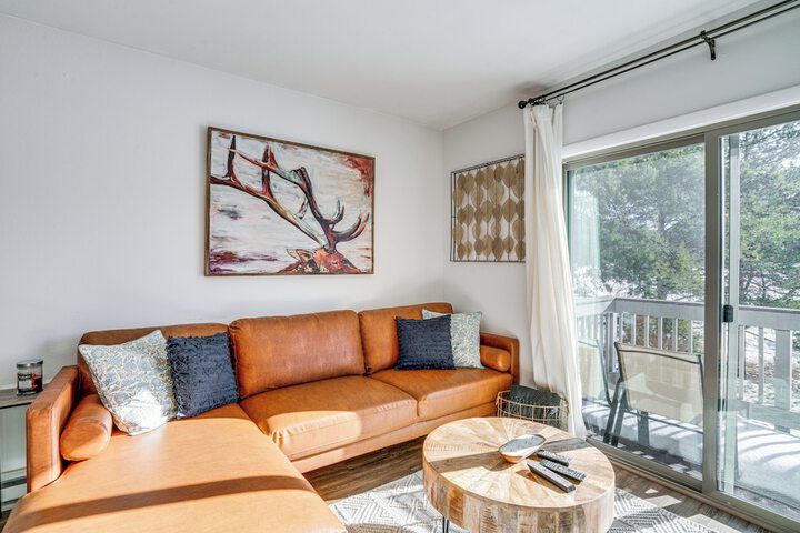 Condo w / Balcony & Views - Steps to Ski Shuttle!