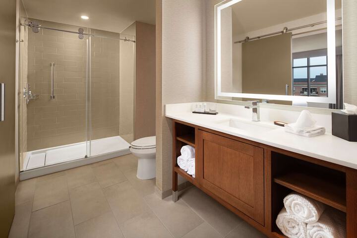 Embassy Suites by Hilton South Bend at Notre Dame