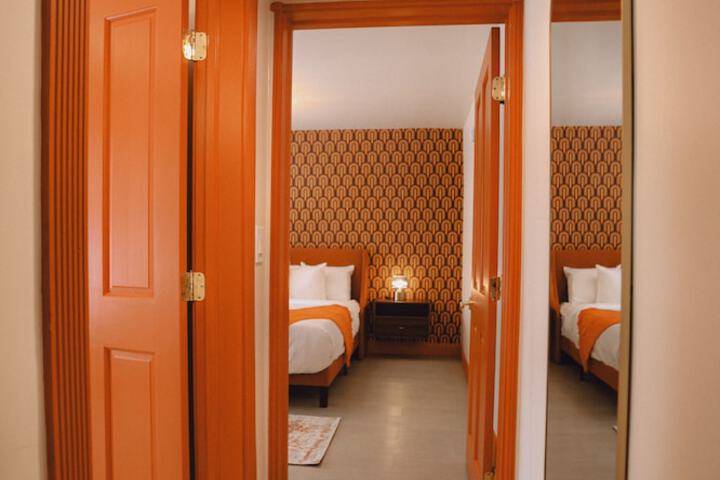 Room 32 of 126