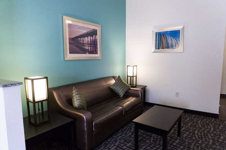 Room 12 of 20