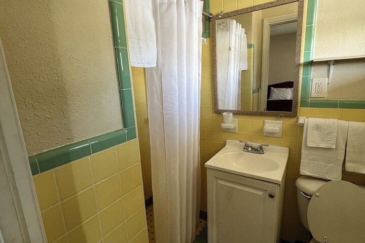 Room 21 of 29