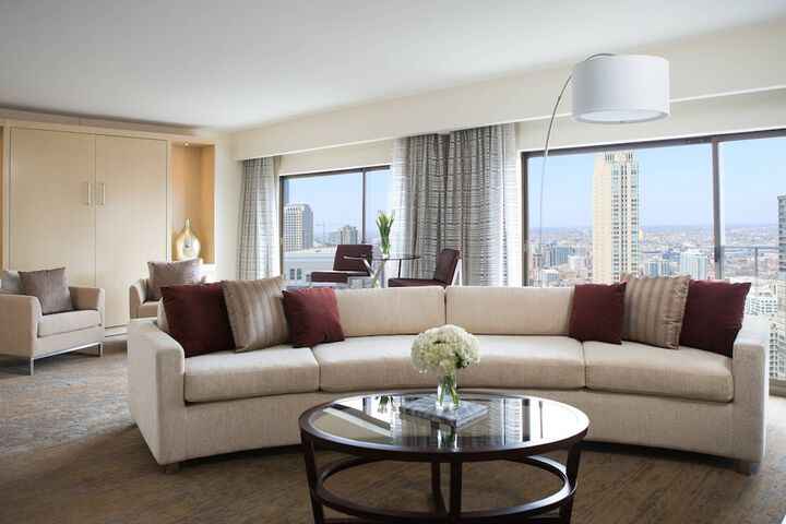 Room 42 of 138