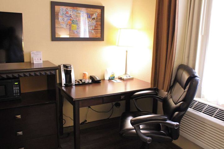 Room 29 of 40
