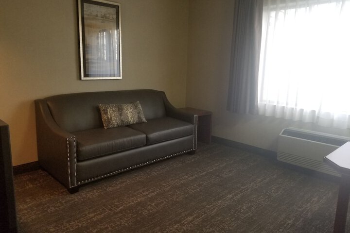 Room 13 of 24