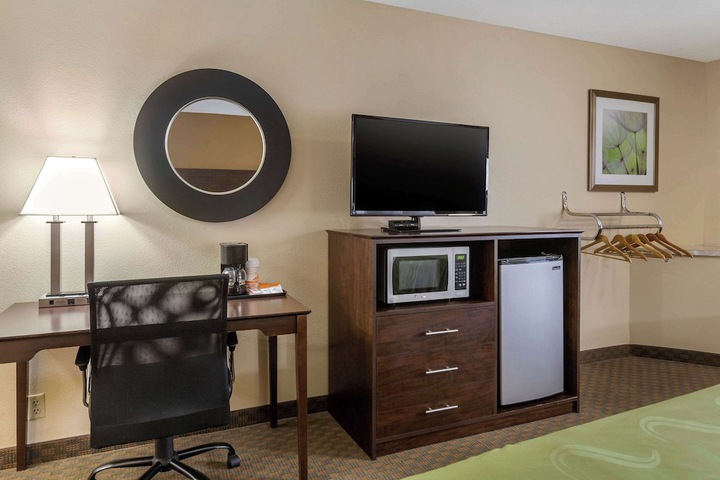 Room 20 of 42