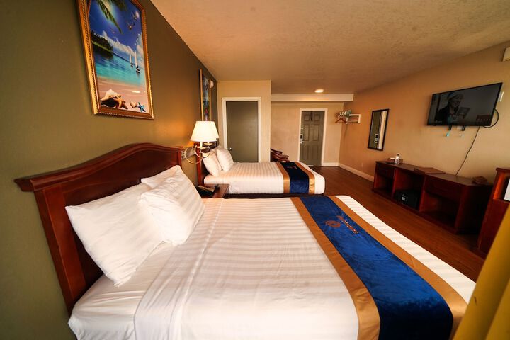 Room 8 of 31