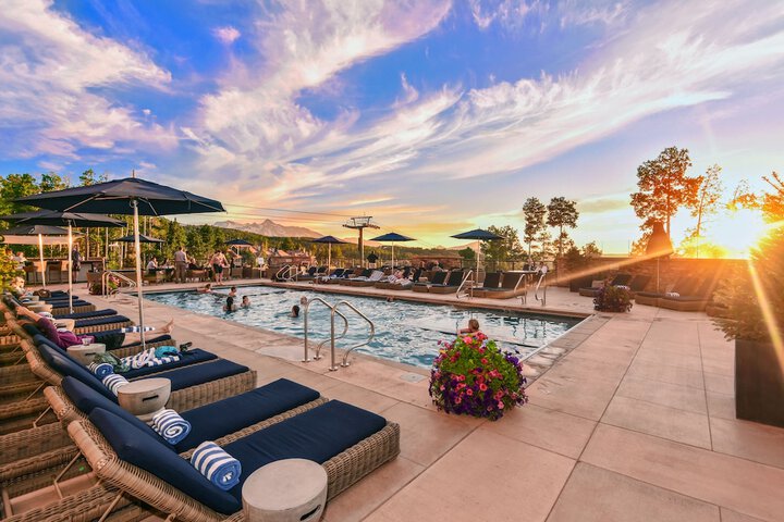 Madeline Hotel & Residences Auberge Collection