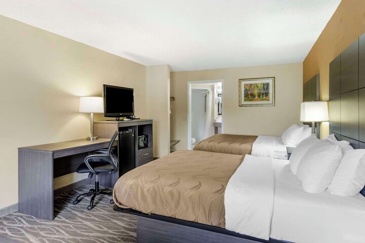 Room 20 of 32