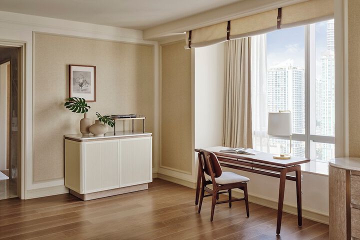 Four Seasons Hotel Miami