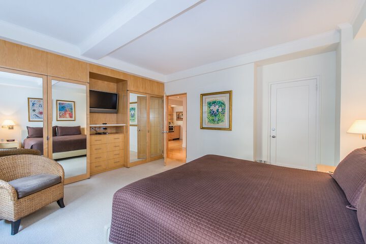 Room 172 of 185