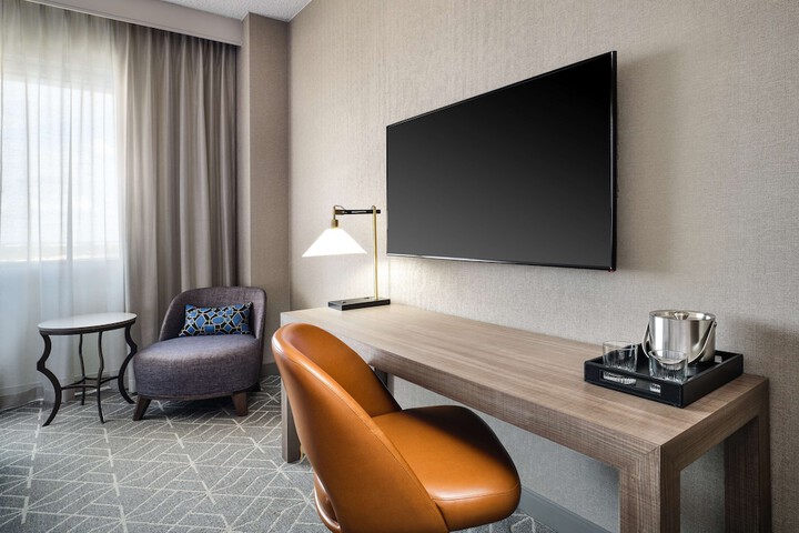 Room 34 of 127