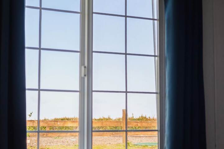 Tillicum Beach Motel (Deanes Oceanfront Lodge)