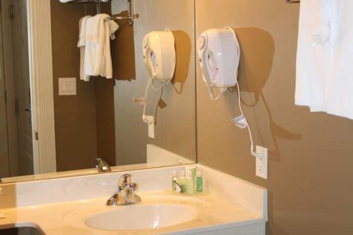 Room 20 of 28