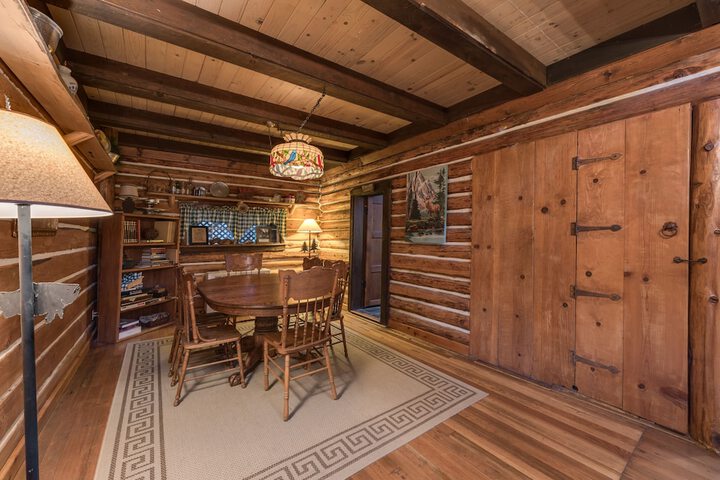 The Davies Family Inn