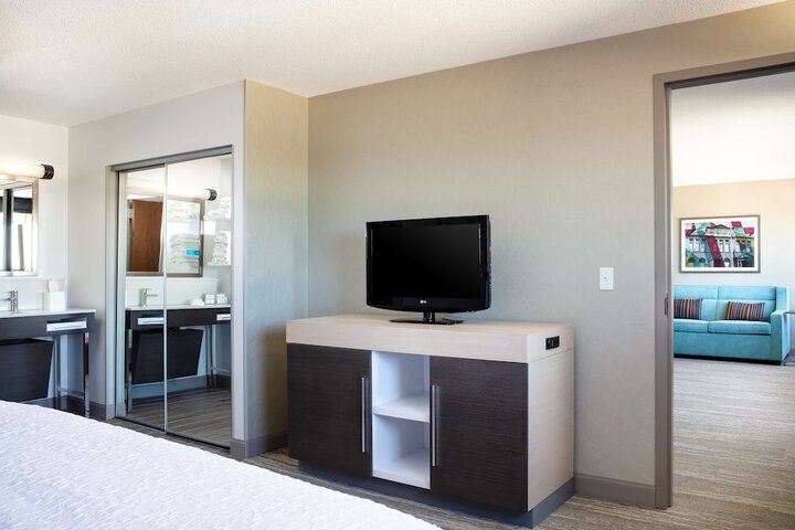 Room 19 of 30