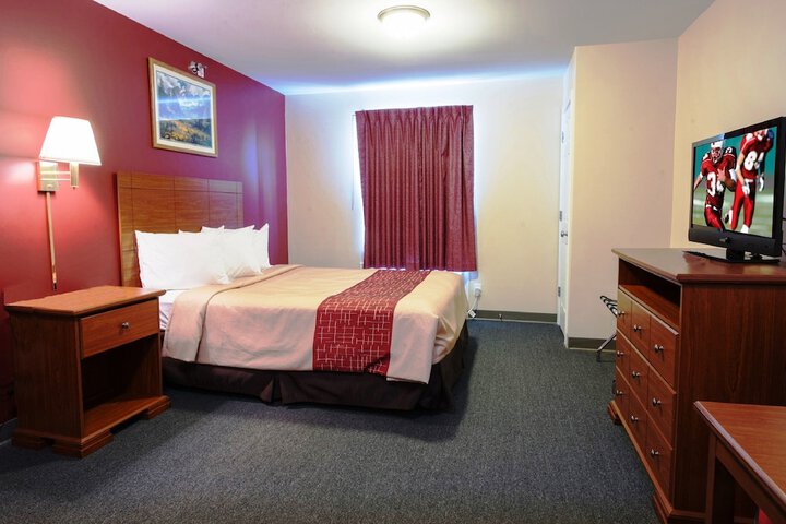 Room 30 of 34