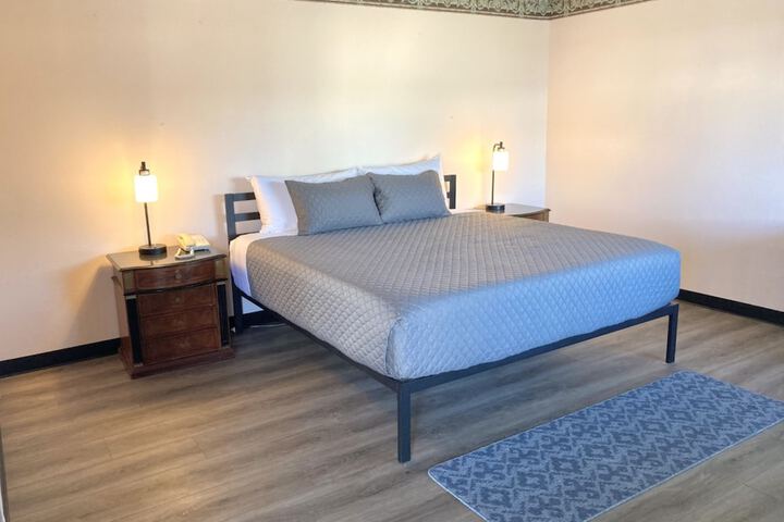 Room 38 of 125