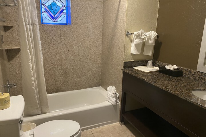 Room 30 of 65