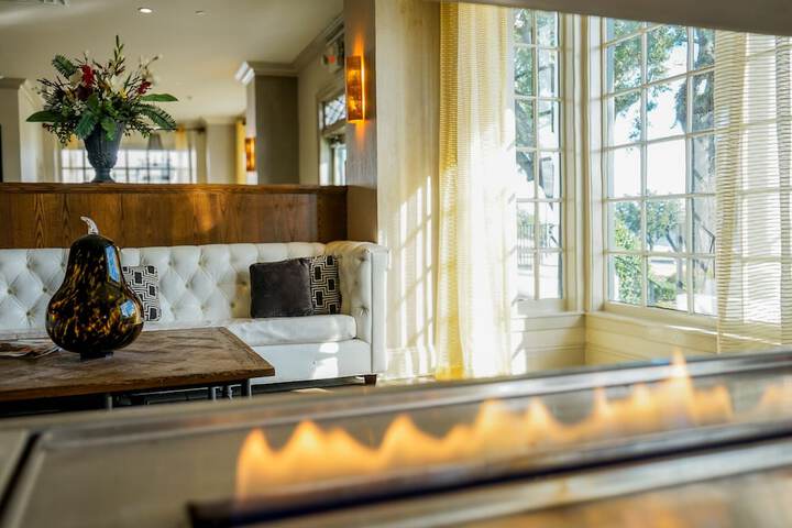 Hotel Interior 10 of 41