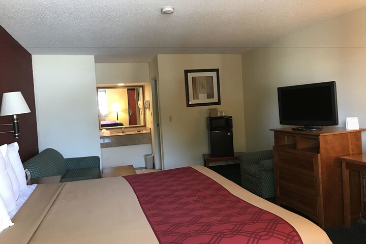 Room 19 of 49