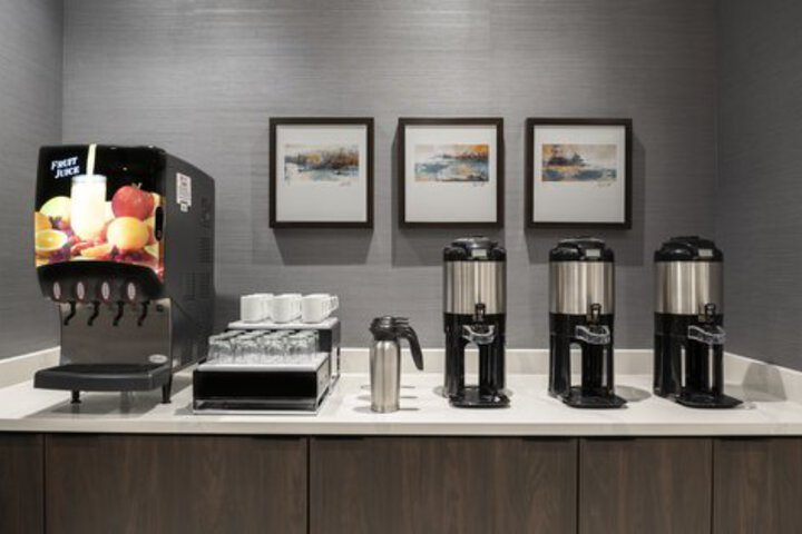 Breakfast/Coffee Service 146 of 180