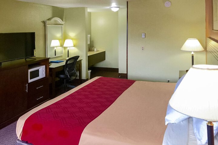 Room 22 of 34