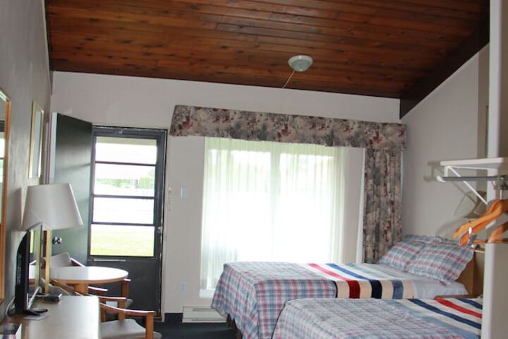 Room 49 of 82