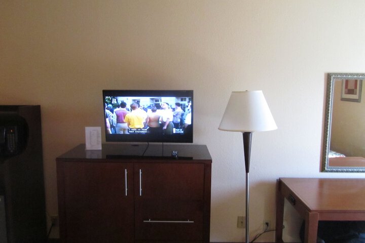 Room 33 of 62
