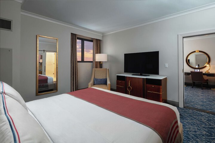 Room 49 of 83