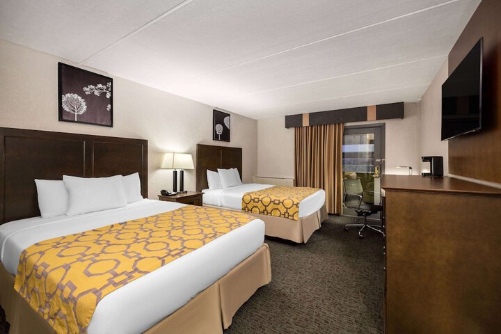 Room 42 of 66
