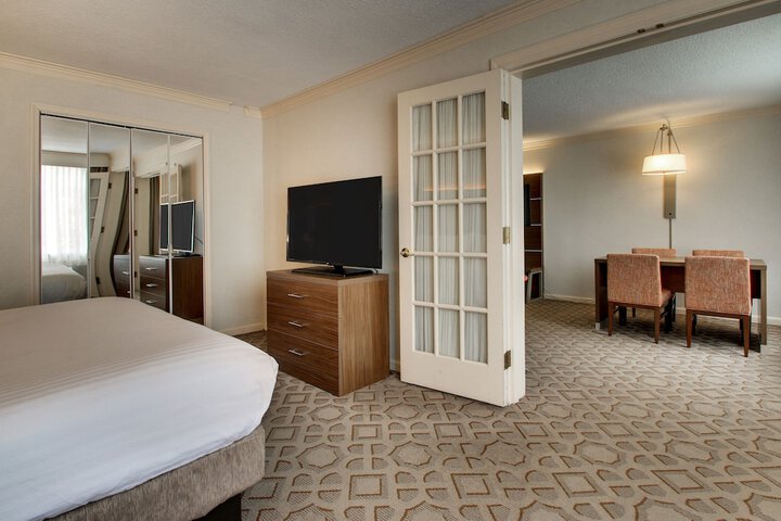 Room 17 of 53