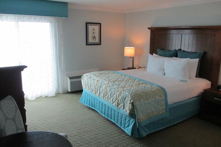 Room 16 of 27
