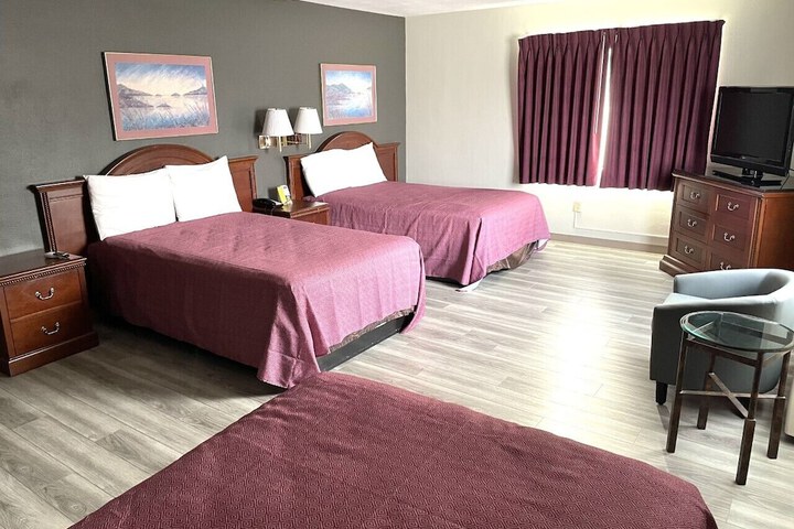 Room 13 of 34