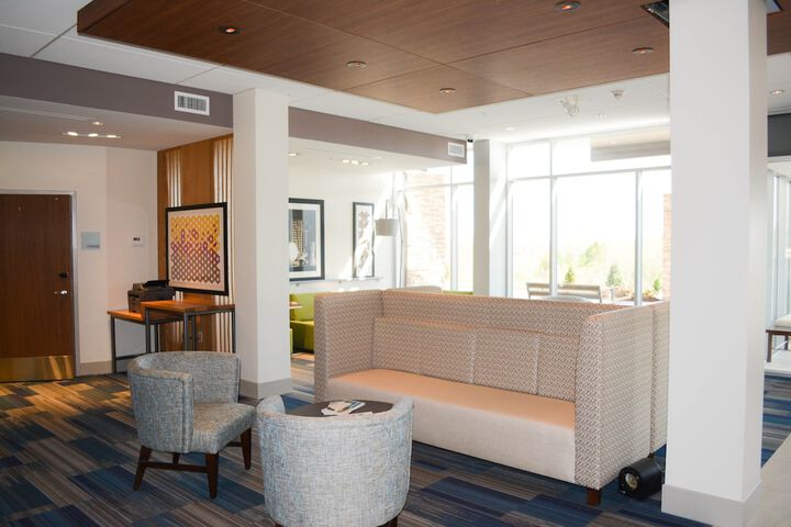 Hotel 6 of 35