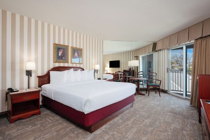 Bayshore Resort