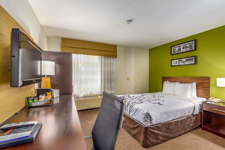 Room 30 of 58