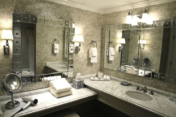 Room 22 of 47